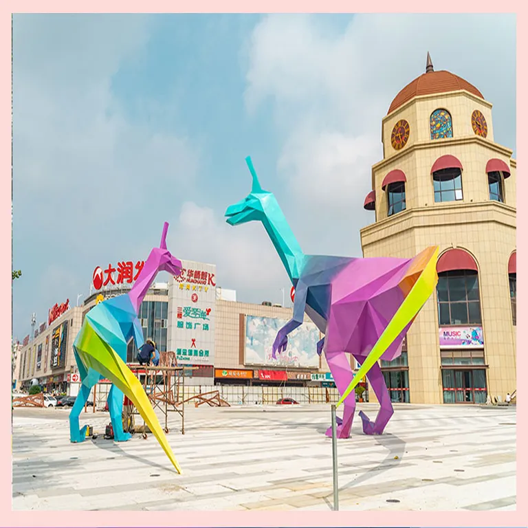 Giant Dinosaur Statue detail image 3