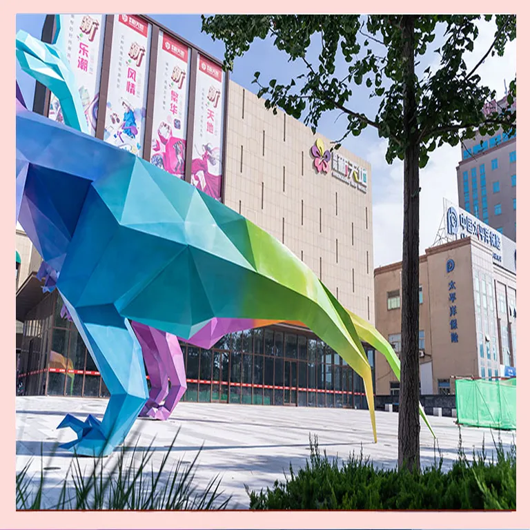 Giant Dinosaur Statue detail image 8