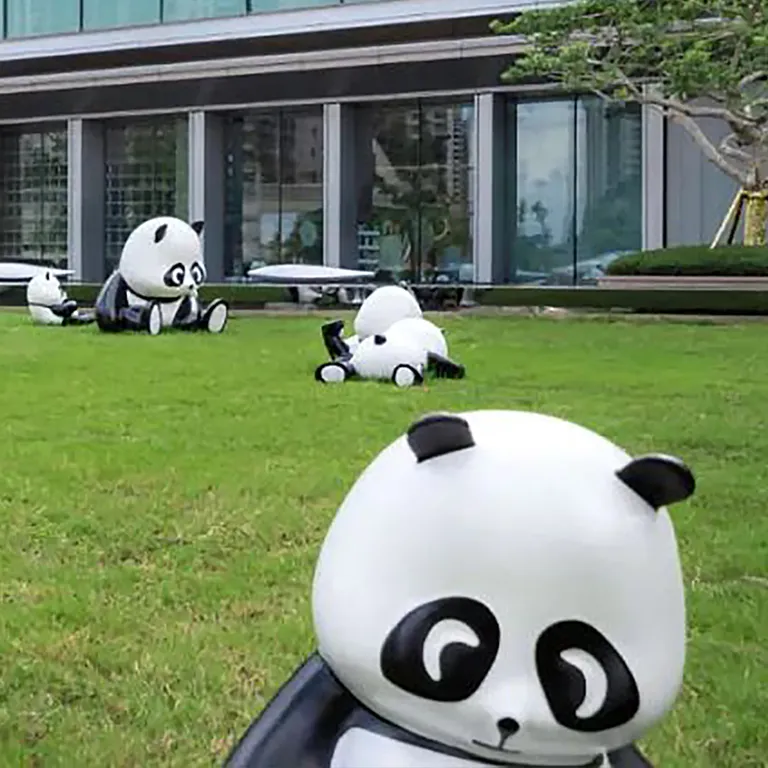 Giant Panda Statue detail image 2