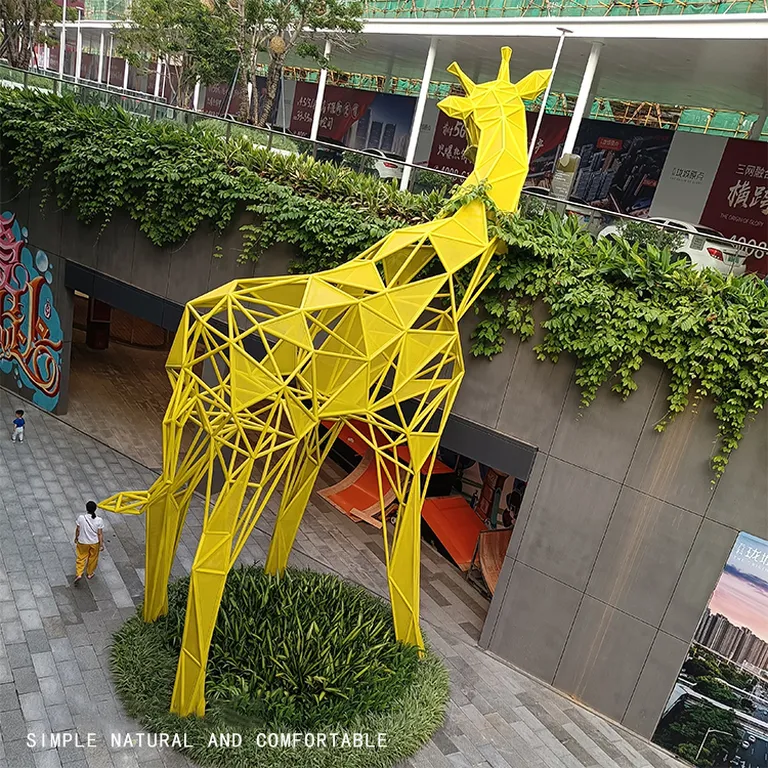 Large Giraffe Statue detail image 5