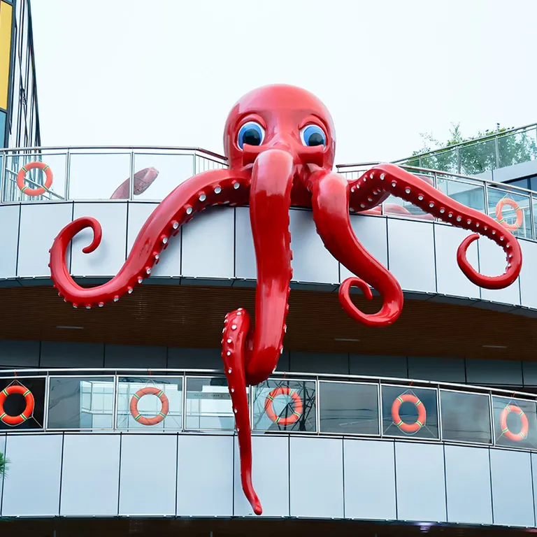 Large Octopus Statue​