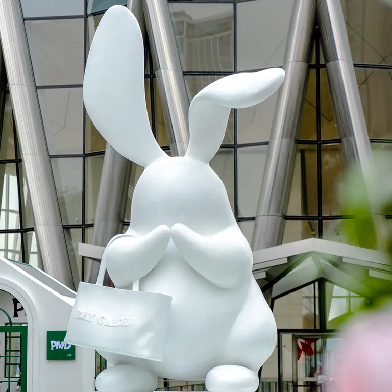 White Rabbit Statue​ detail image 2